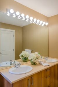 Best Bathroom Light Bulbs for Makeup Img
