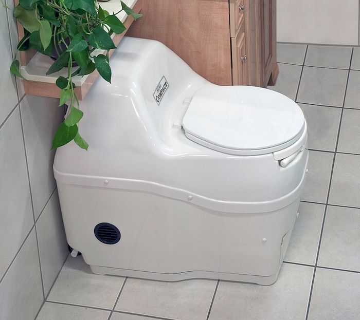 How-to-Use-a-Composting-Toilet-–-DIY-Guide-TN